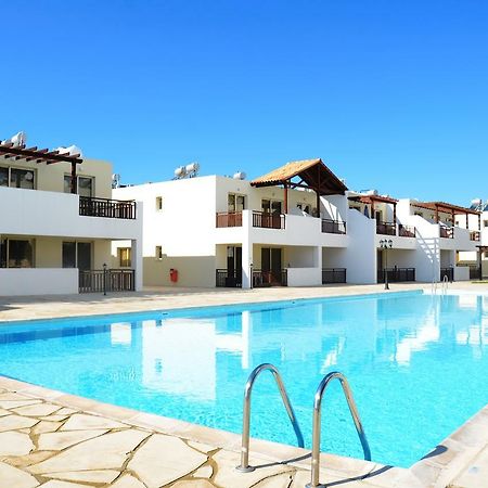 Top Floor, 2 Bedroom Apartment Vanessa D204, Free Wifi, Village View Peyia Exterior foto
