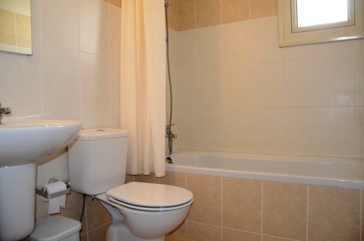Top Floor, 2 Bedroom Apartment Vanessa D204, Free Wifi, Village View Peyia Zimmer foto